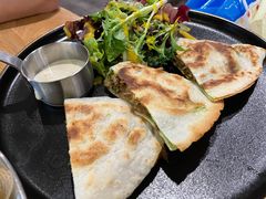 五香鸭香葱芝士馅饼-自如ZSPACE四合院艺术餐厅