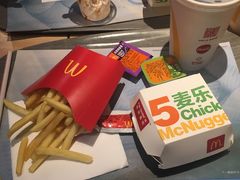 麦乐鸡大套餐-麦当劳(萧山国际机场T3航站楼店)