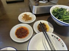 -富正毅三下锅·湘西韵味(天门山索道店)