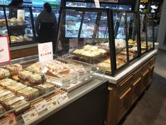 面包甜点陈列柜-多乐之日(和平伊势丹店)