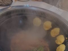 -哈尔滨烧烤·山河村铁锅炖(交大店)