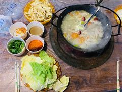 -江湖亮亮蒸虾大排档烤全羊清真(武汉总店)