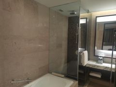 -上海龙之梦万丽酒店