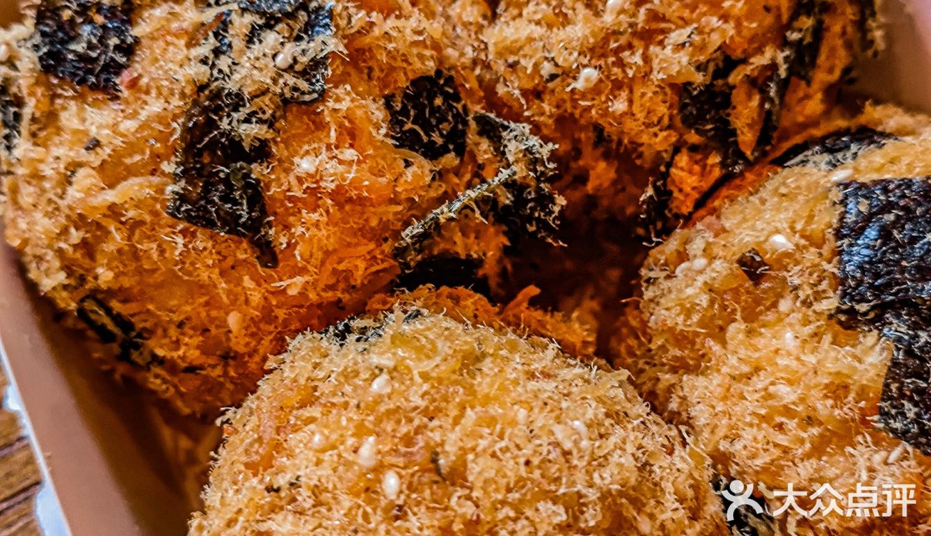 一口上瘾的大酥生，凤梨酥和肉松小贝简直yyds❗