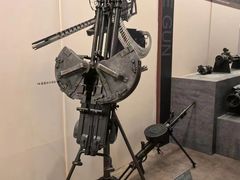 -轻武器博物馆