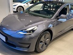 -TESLA 特斯拉(上海太古汇体验店)