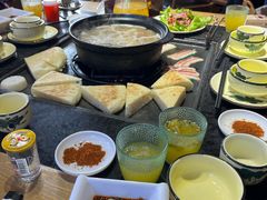 -有一锅·野生菌黑山羊腊排骨火锅(古城北门店)