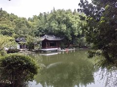 -汇龙潭
