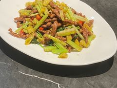 芹菜牛肉-一品红川菜(皇岗店)