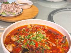 -兔行天下-鸿鹤鲜锅兔(中海国际店)