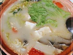 -阿婆情腊排骨火锅(金虹路店)