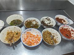 -裕新楼粉面馆·石磨手工粉(四方坪店)