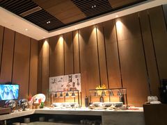 -飨食汇全日制餐厅·昆山皇冠假日酒店(九方店)