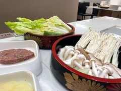 -小茉庐和牛自助火锅(龙湖万达店)