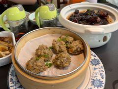 -头上红煨盐鸡·非遗院子餐厅