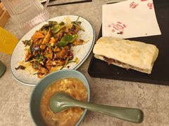 -高玛纳驴肉火烧(一世界店)