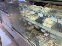 -白玉兰食品甜凤店(合生汇店)