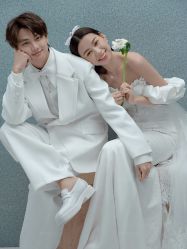 -至臻微拉婚纱摄影