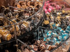 -Laderach 莱德拉(上海环贸iapm店)